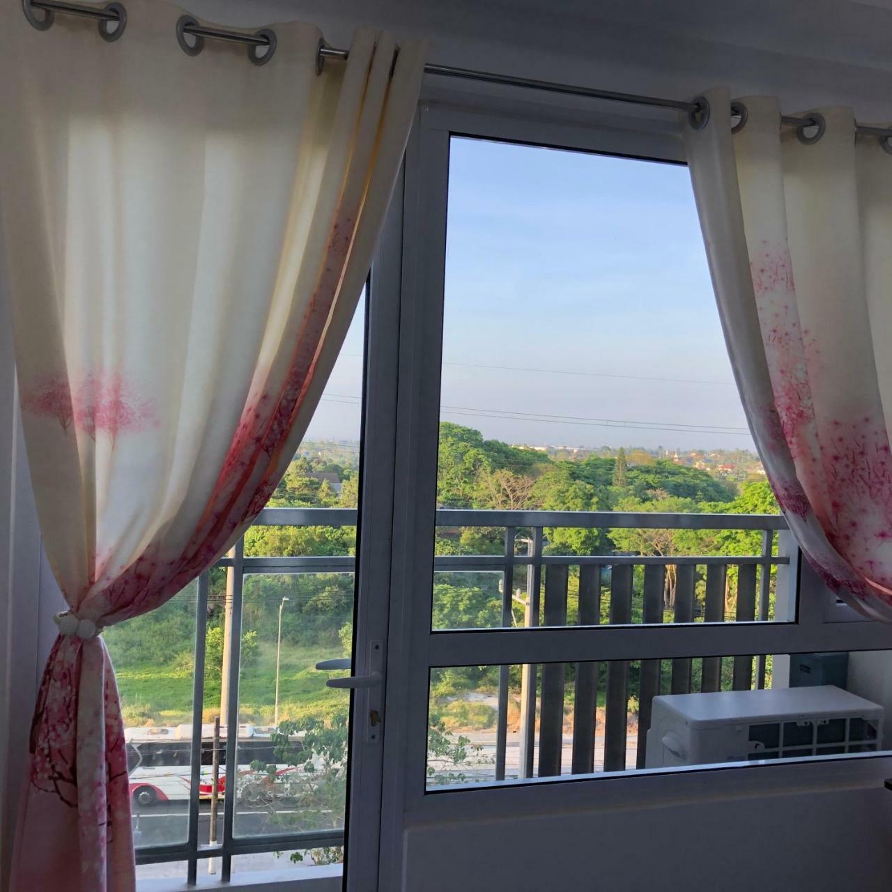 Smdc Wind Suites Jane'S Condo Tagaytay City Esterno foto